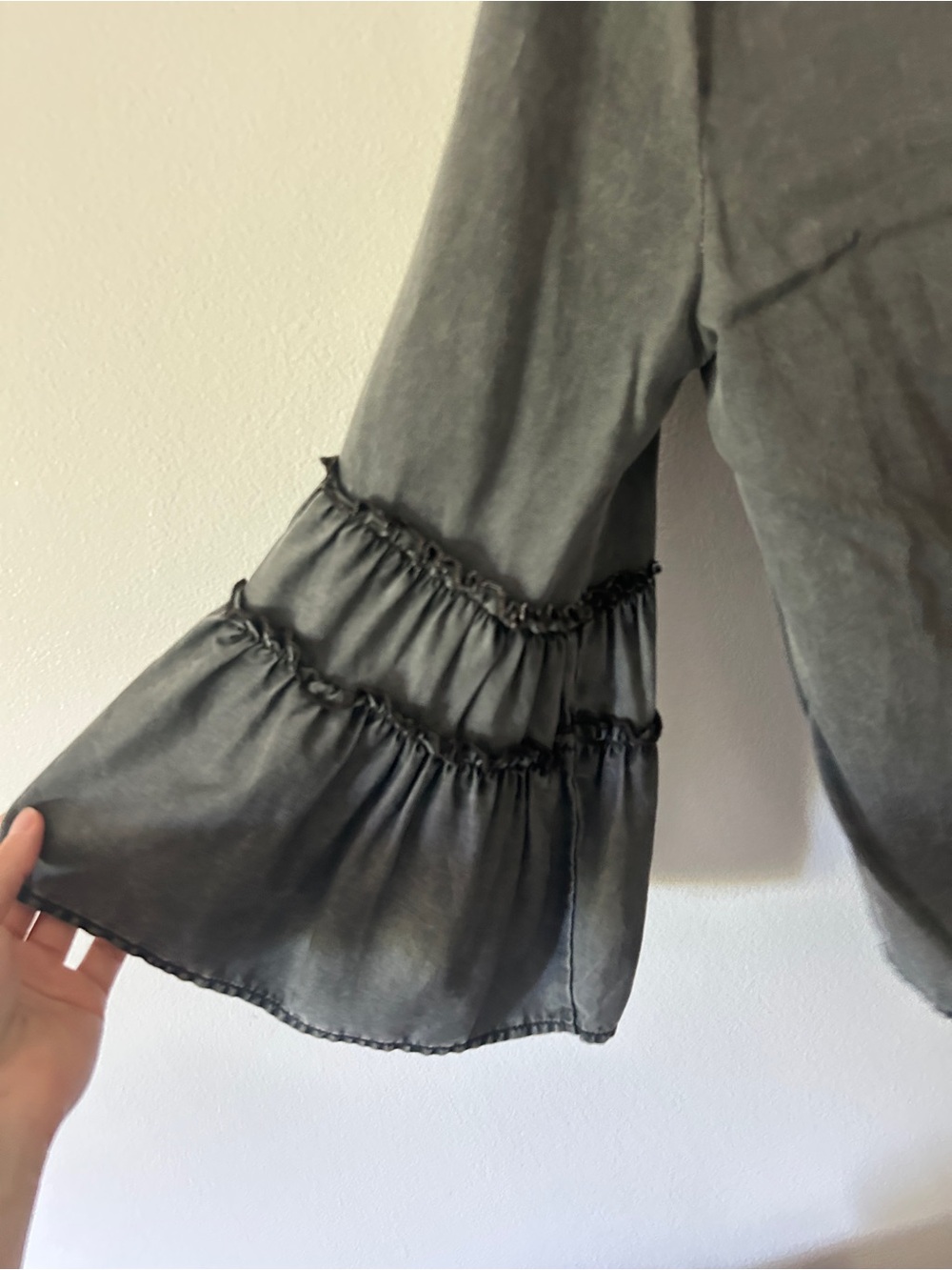 Express Blouse - Picture 4 of 4